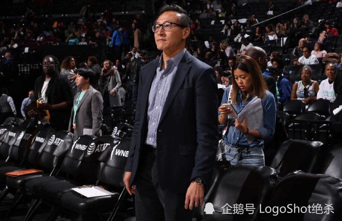 马尔科-孔特里奥接着说：“尤文在最近几周要处理的是菲利普斯的转会，这名球员在瓜迪奥拉的曼城没有空间，球员愿意加盟尤文。